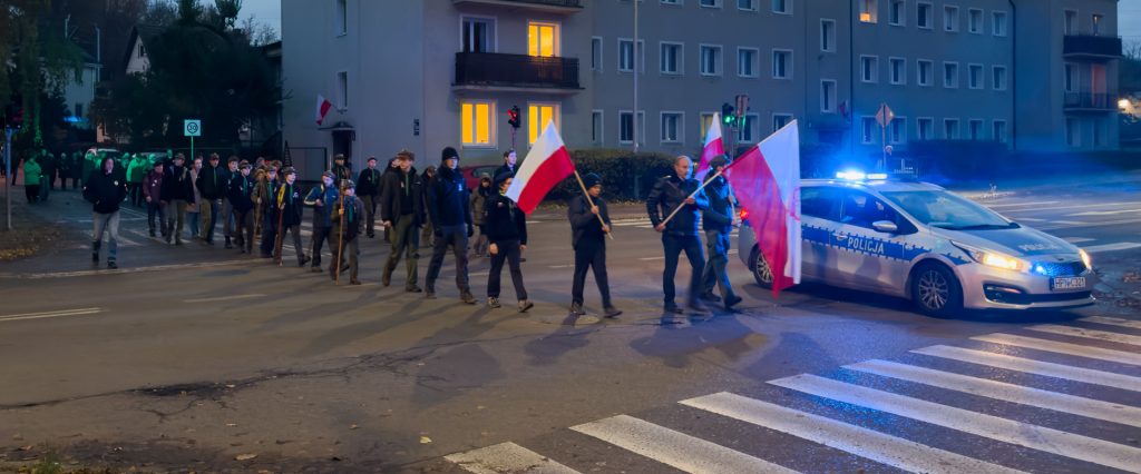 przemarsz na koncert patriotyczny