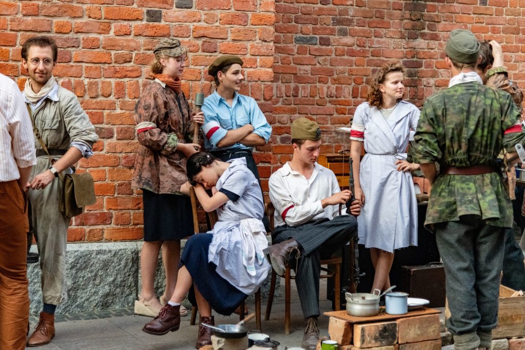 rekonstrukcja wydarzeń Powstania Warszawskiego
